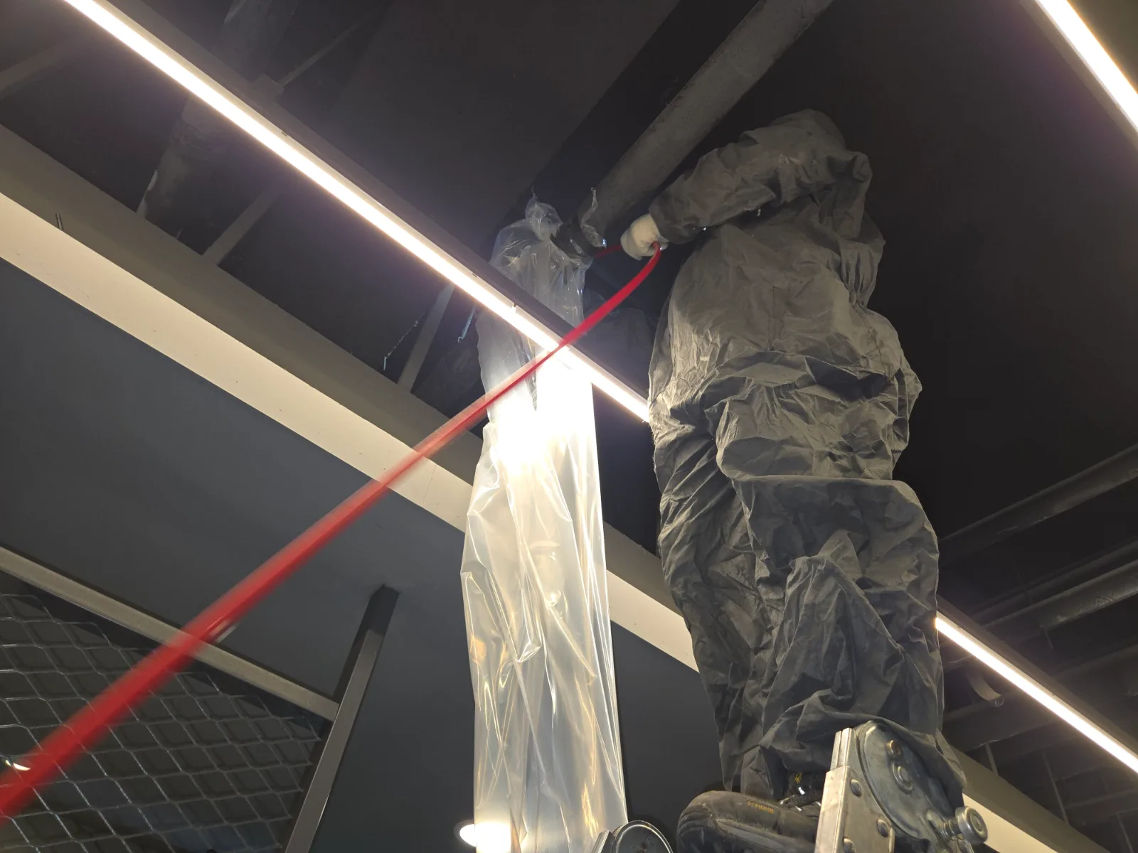 구로구 구로동 하수구막힘 PC방 천장 공용배관 샤프트 작업