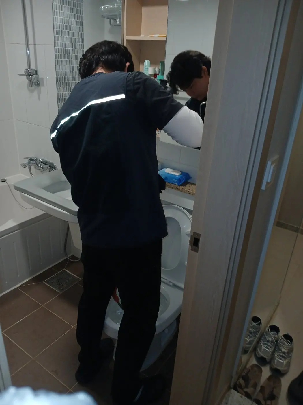 화장실 변기막힘 생활배관 작업